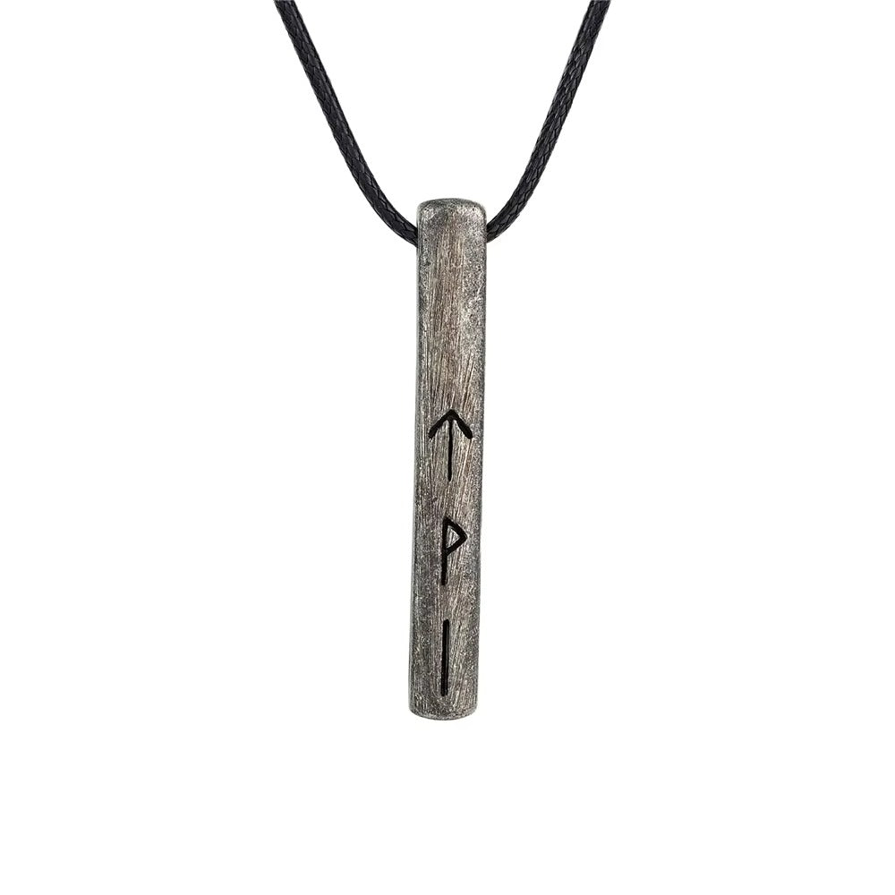 Collar con Runa Vikinga de Nacimiento