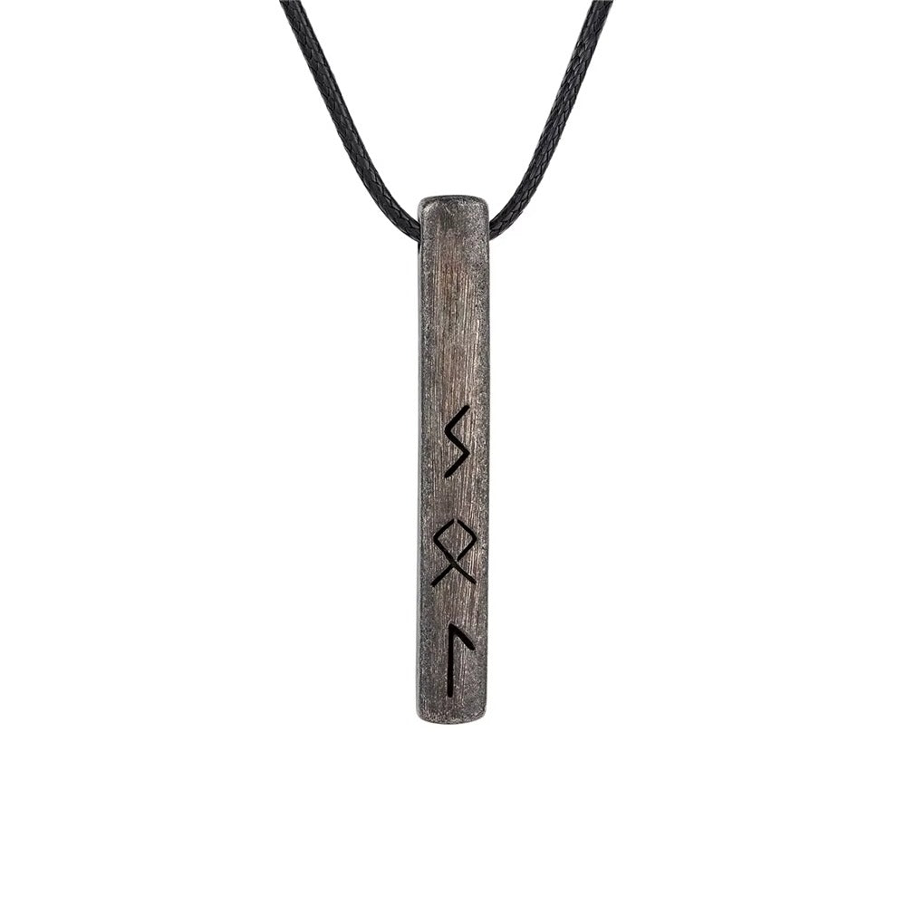 Collar con Runa Vikinga de Nacimiento