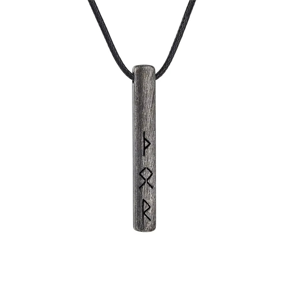 Collar con Runa Vikinga de Nacimiento
