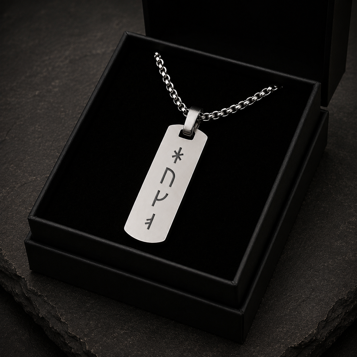 Collier Runes Viking Gravé Homme